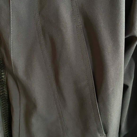 Winter jacket - Picture 3 of 14